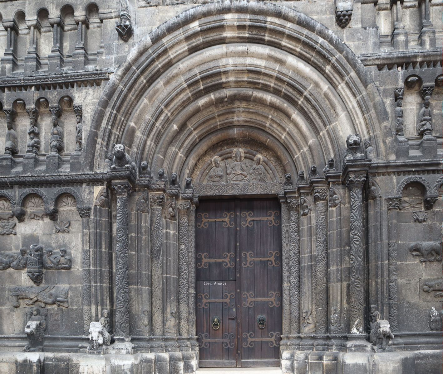 „Schottenportal”, um 1080, an der Kirche St. Jakob in Regensburg