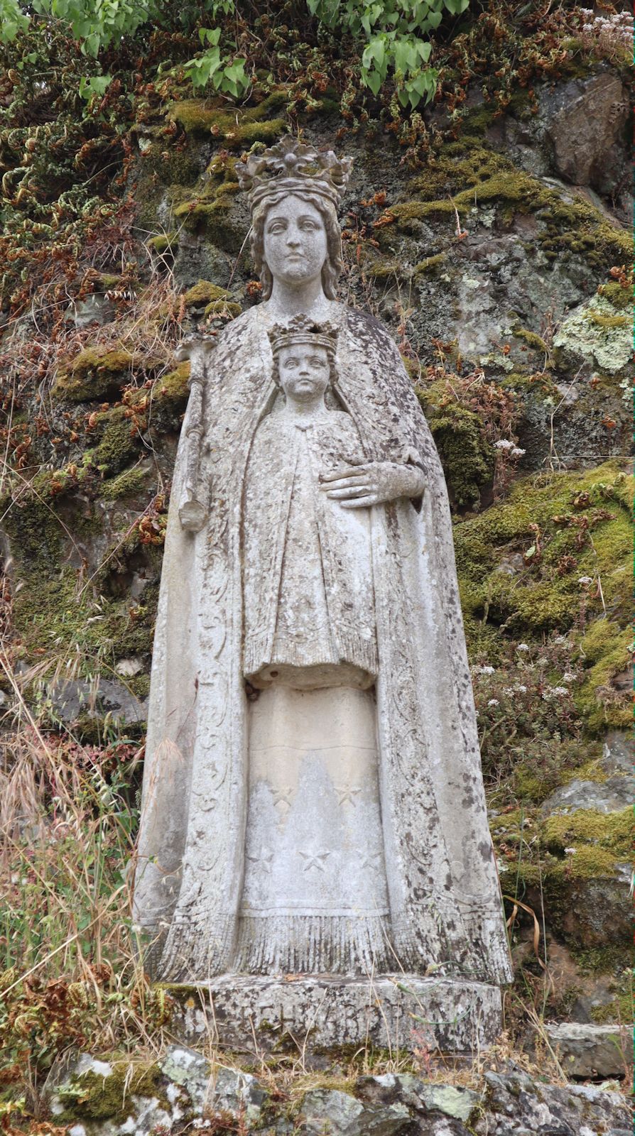 Marienstatue auf der Insel Béhuard