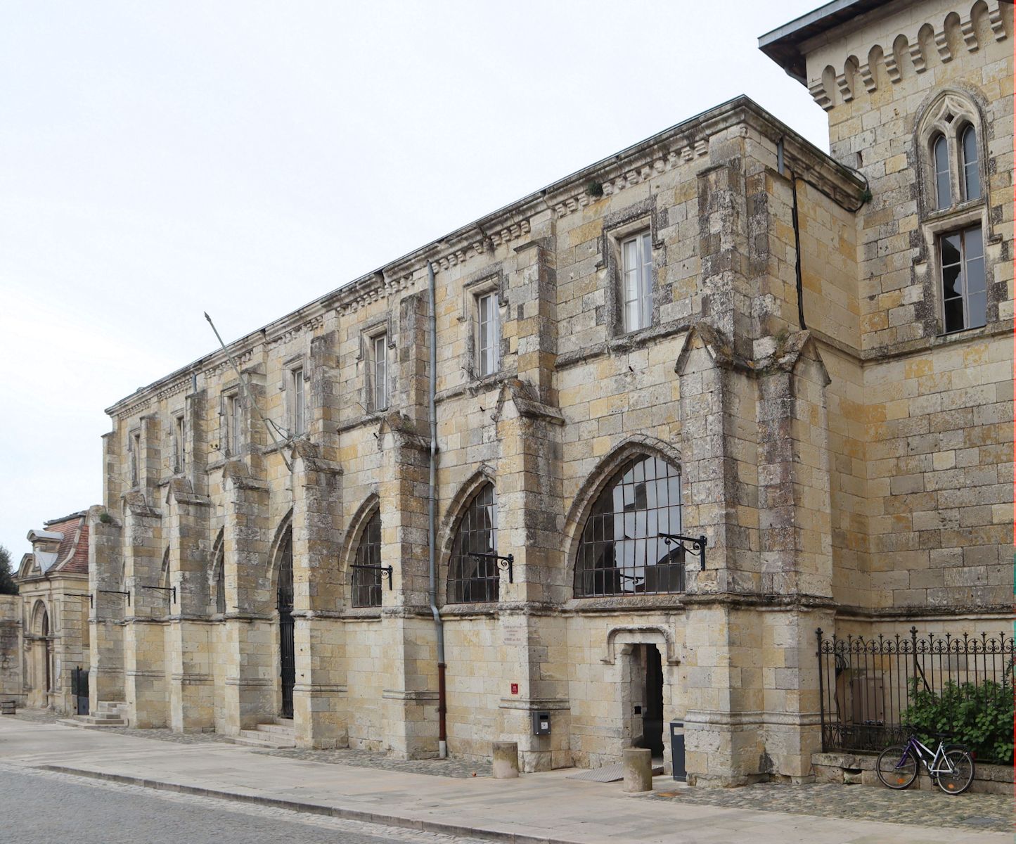ehemaliges Kloster an der Kathedrale in Condom