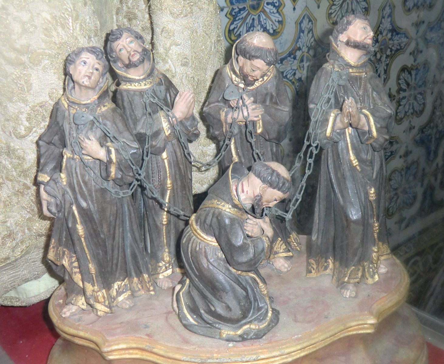 Figuren in der Kirche Santa Cruz in Coimbra