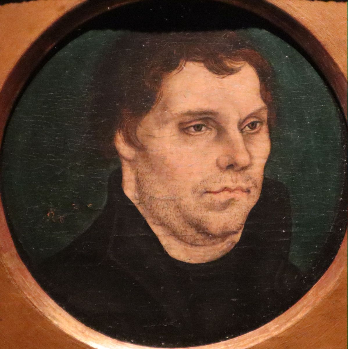 Lukas Cranach der Ältere (Werkstatt): Portrait Martin Luther, 1525, im Lutherhaus in Wittenberg