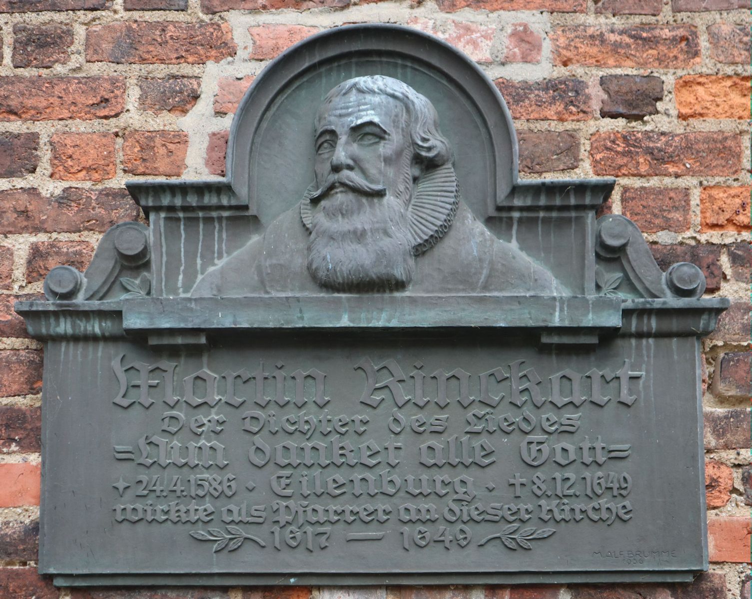 Bronzerelief an der Stadtkirche St. Nikolai in Eilenburg