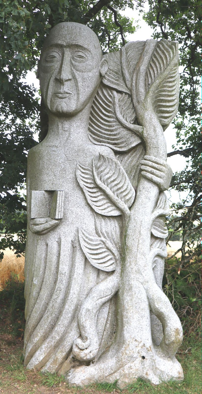 Olivier Lévêque, Raphaël Marien: Statue, 2018, im „Vallée des Saints” nahe Carnoët bei Saint-Brieuc