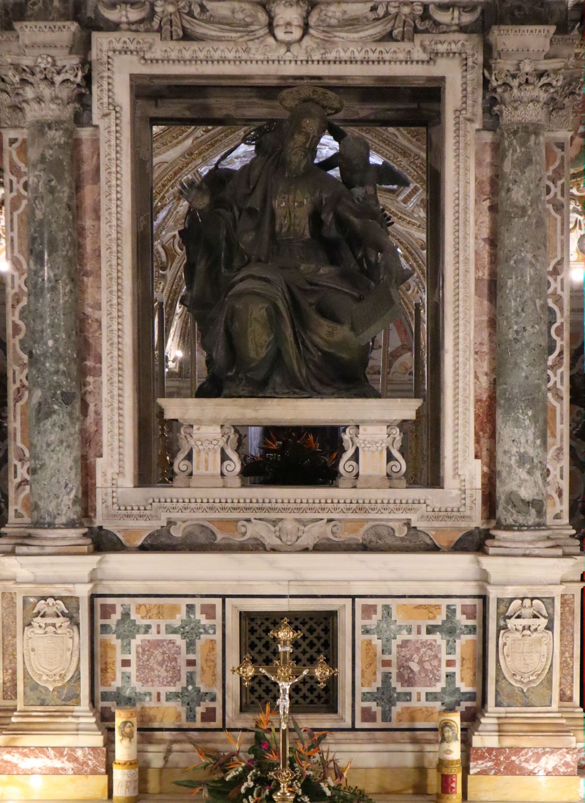 Matthäus-Reliquiar in der Kathedrale in Salerno