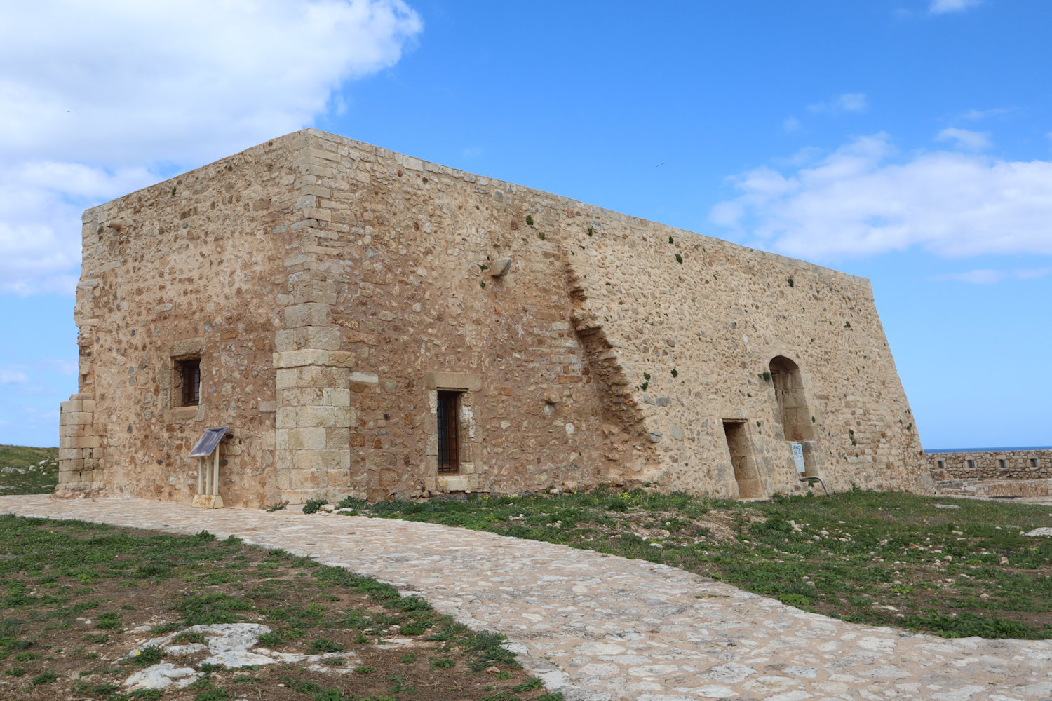 Palazzo Rettere in der Fortezza von Réthymno, damals Sitz des Statthalters (im nicht erhaltenen Obergeschoss) und Gefängnis in diesem Untergeschoss