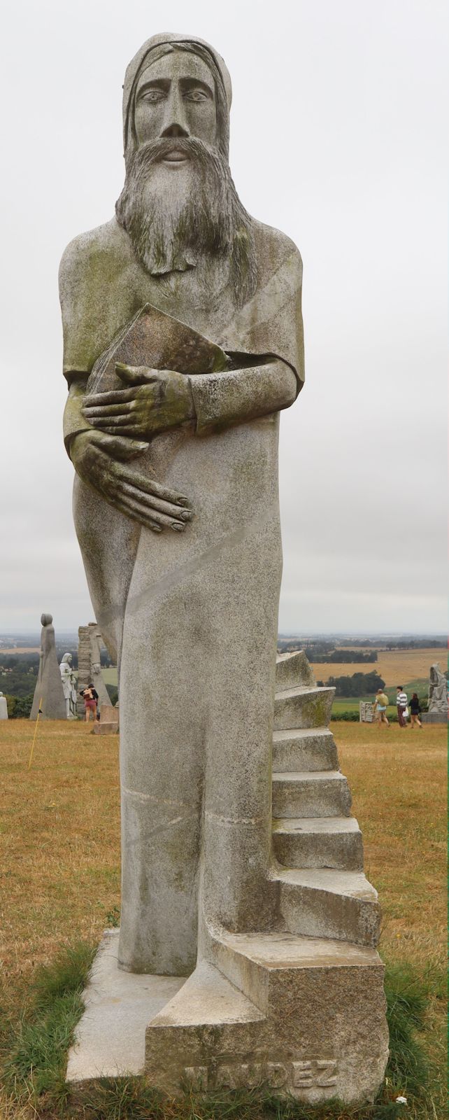 Christophe Antoine, genannt Kito: Statue, 2014, im „Vallée des Saints” nahe Carnoët bei Saint-Brieuc