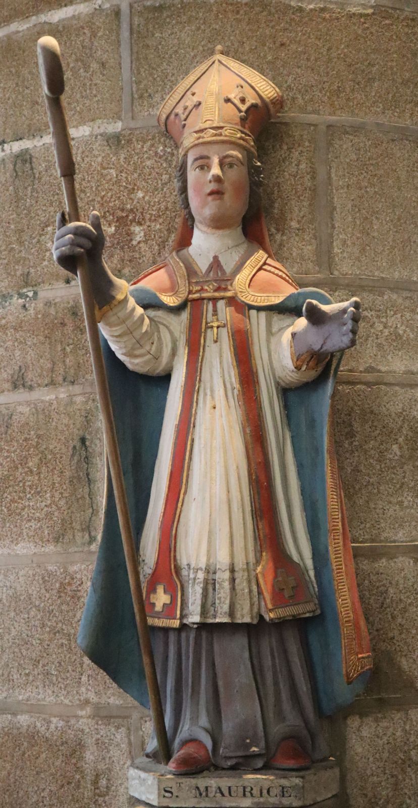 Statue in der Kirche in Locronan