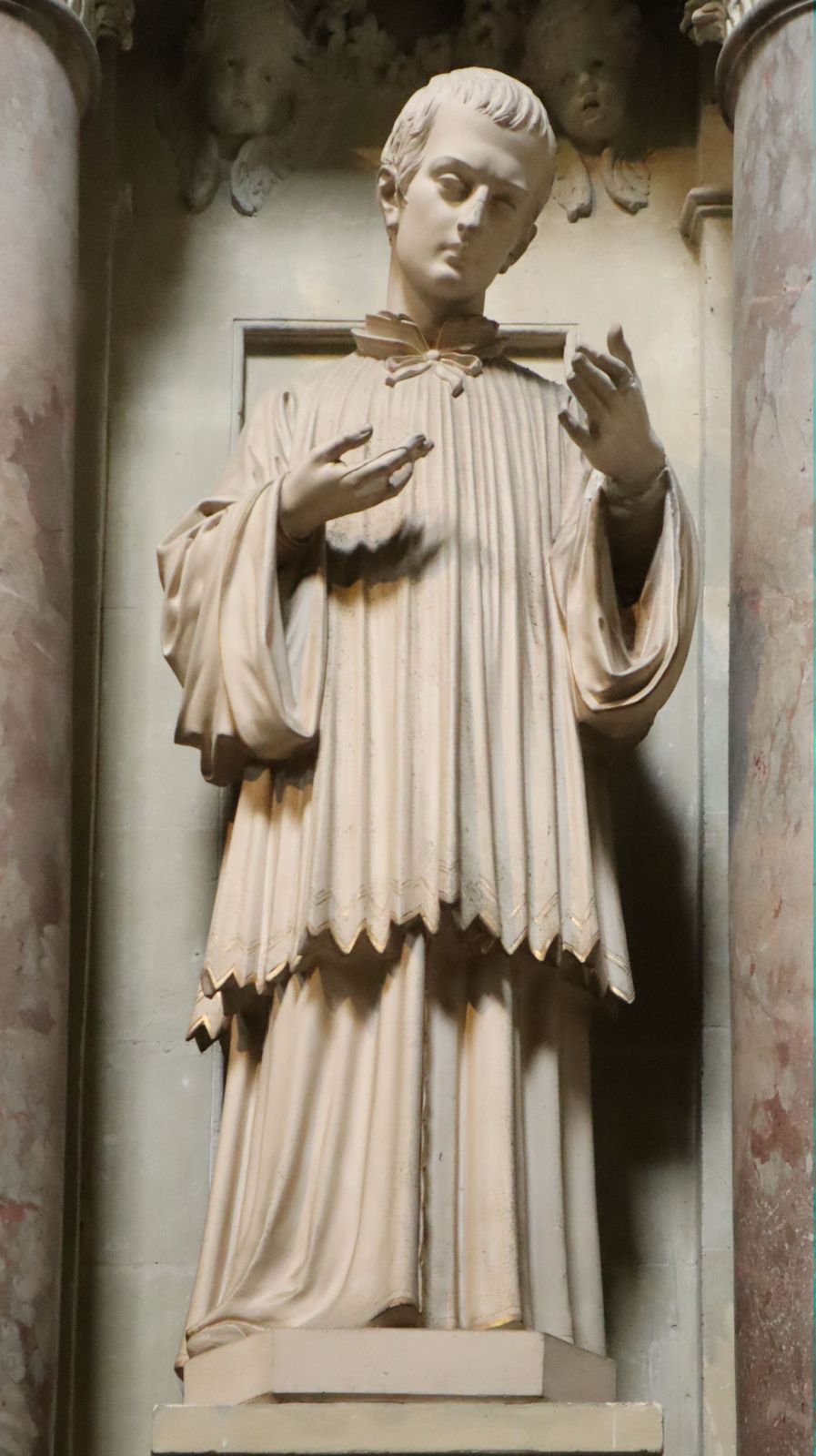 Statue, 1710, in der Kirche des ehemaligen Klosters in Saint-Florent-le-Vieil