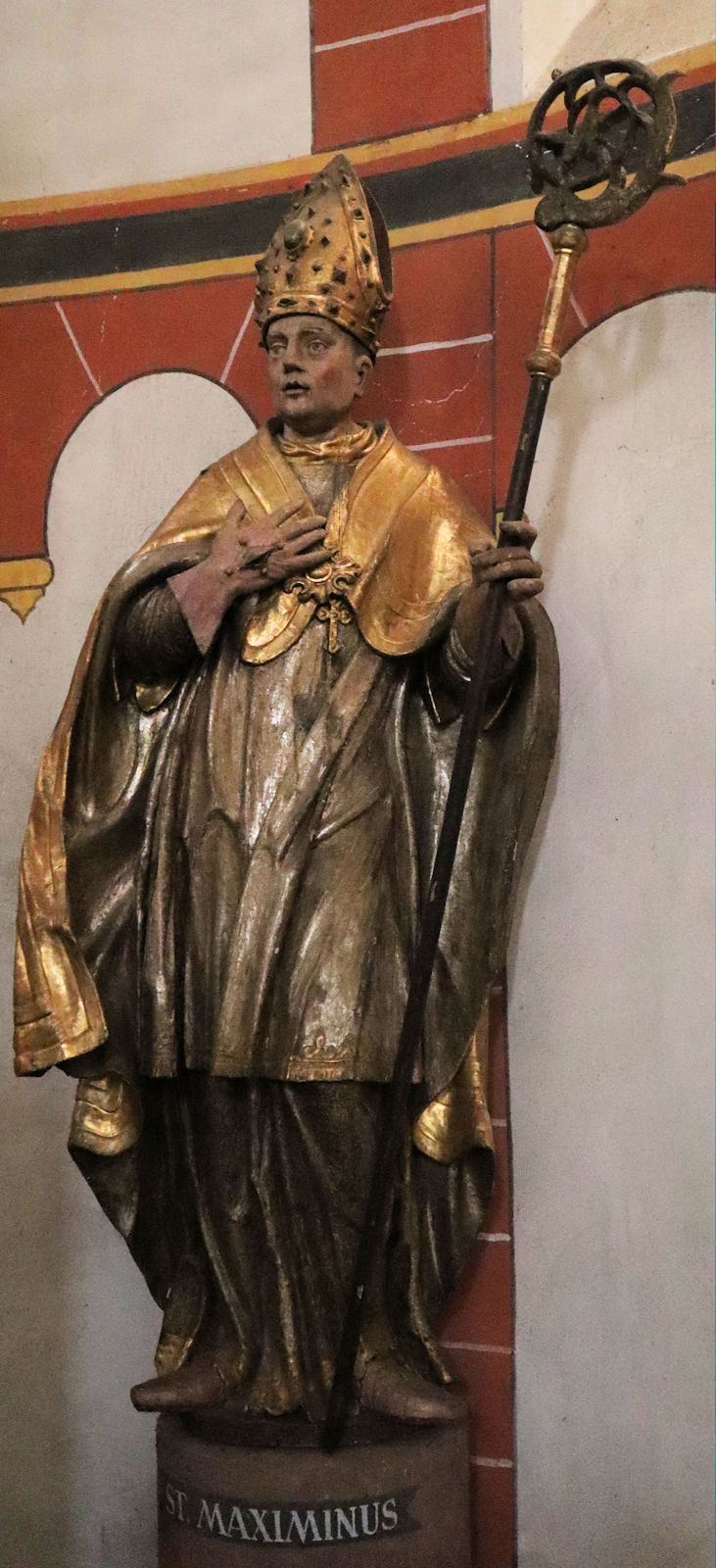 Statue in der Kirche St. Castor in Karden