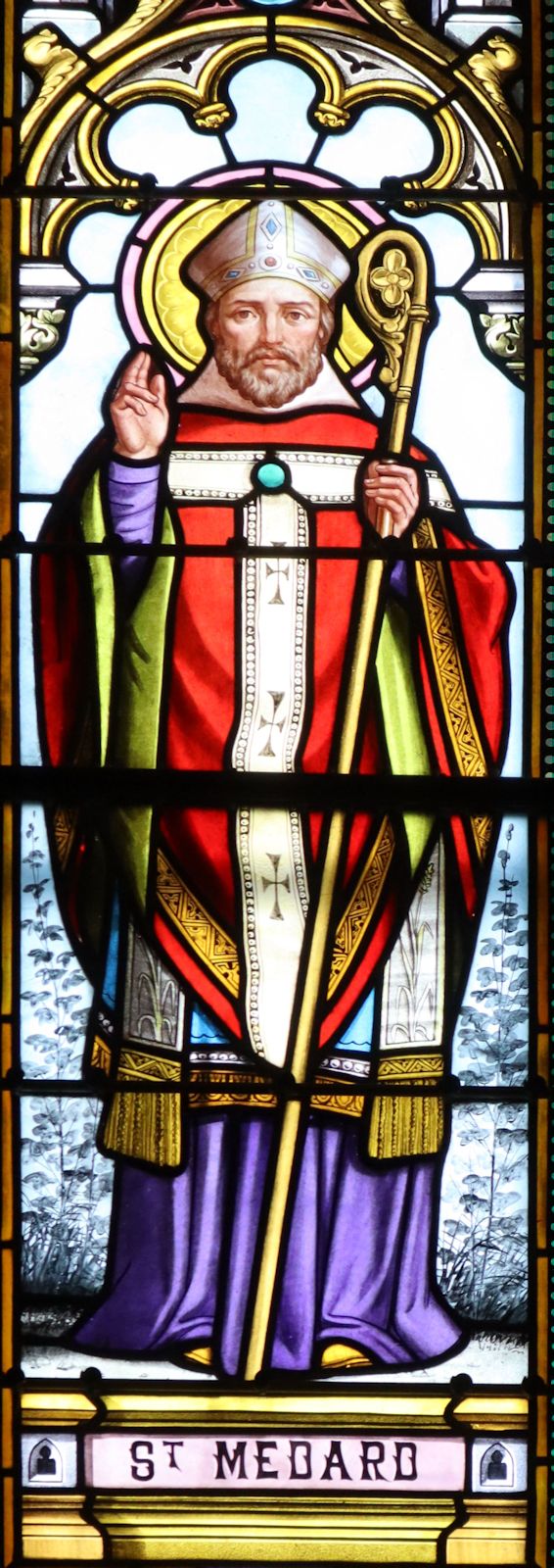 Glassfenster in der Kirche in Saint-Méard bei Limoges