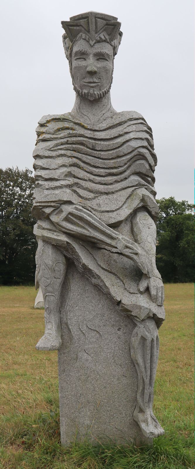 Goulven Jaouen: Statue, 2016, im „Vallée des Saints” nahe Carnoët bei Saint-Brieuc