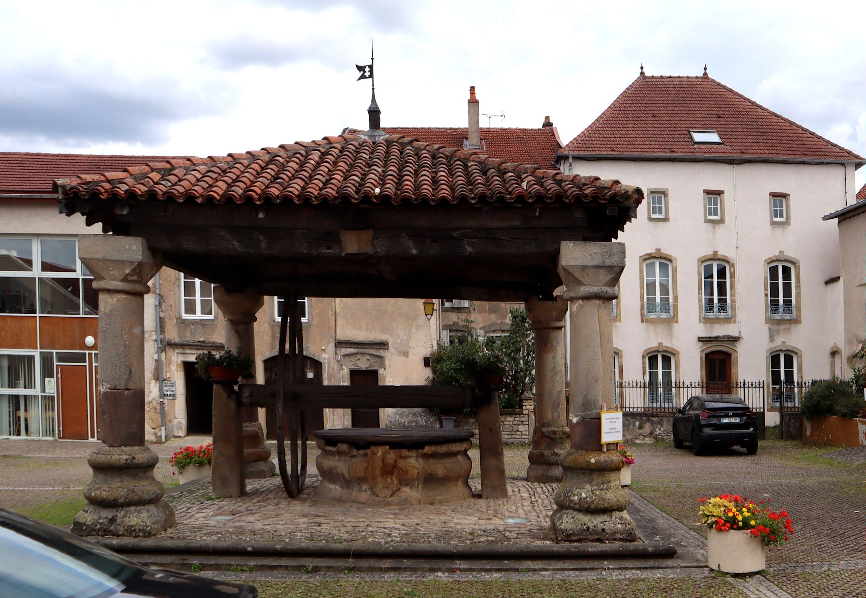 Brunnen des ehemaligen Klosters in Poussay