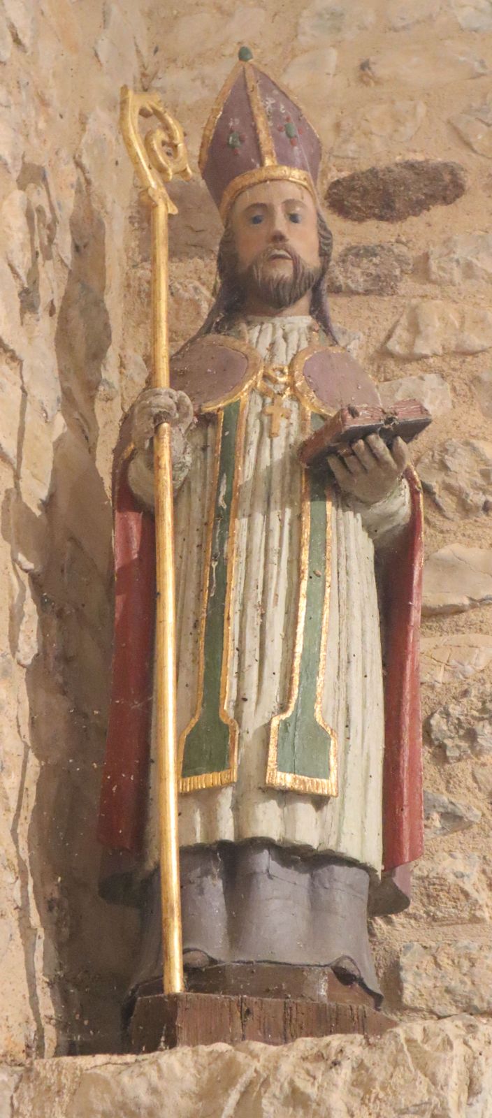 Statue, 17. Jahrhundert, in der Kirche Saint-Pierre in Saulges bei Laval