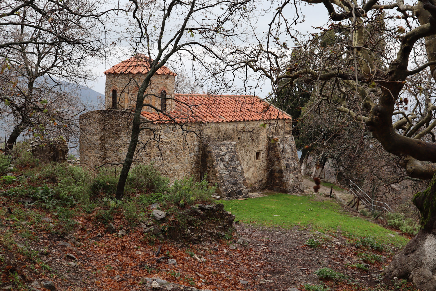 Kloster Kaloidena hoch über dem Amári-Becken