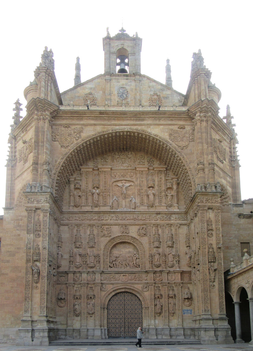 Fassade der Dominikanerkirche San Esteban in Salamanca