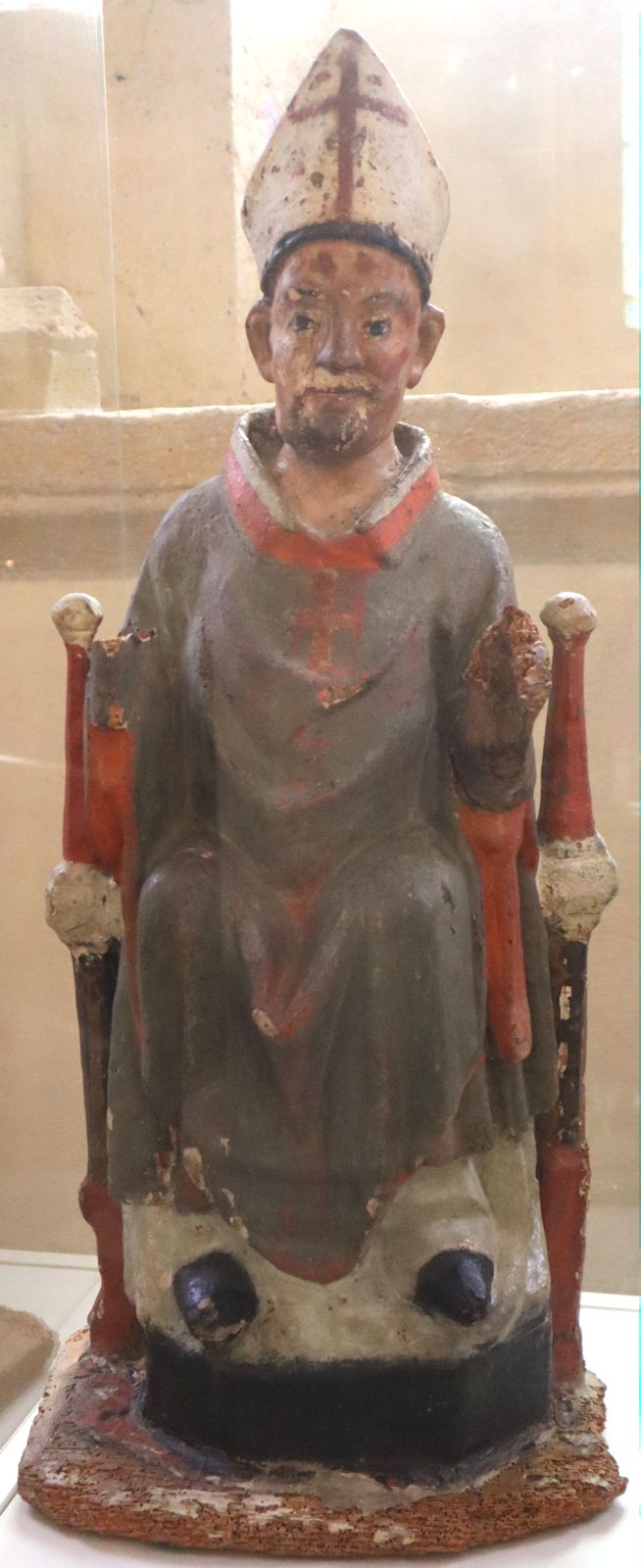 Statue, 12. Jahrhundert, in der Schatzkammer der Kirche in St-Nectaire
