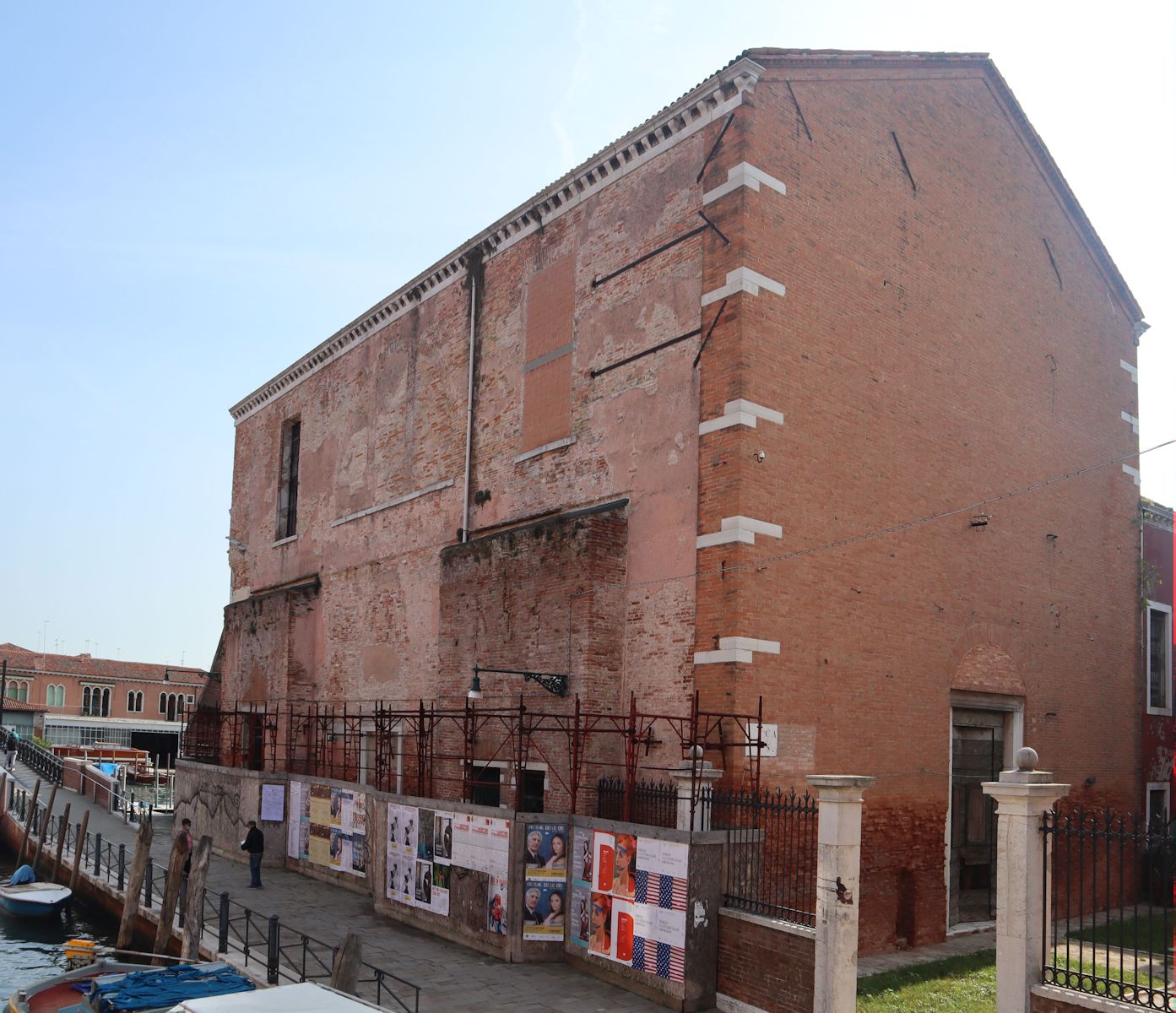 die entweihte  Kirche des ehemaligen Klosters Sant'Anna in Venedig