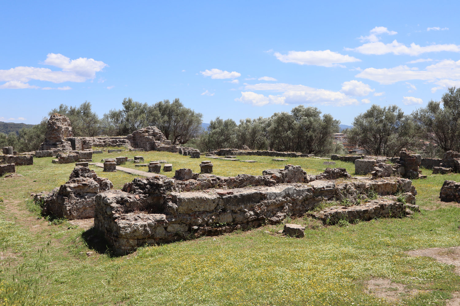 Reste der lange Nikon zugeschriebenen Basilika im alten Sparta