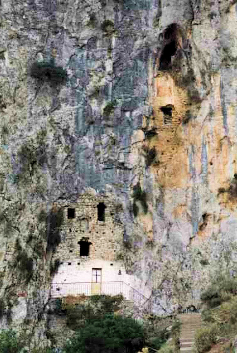 Nilos' Höhlen-Einsiedelei in Giromeri