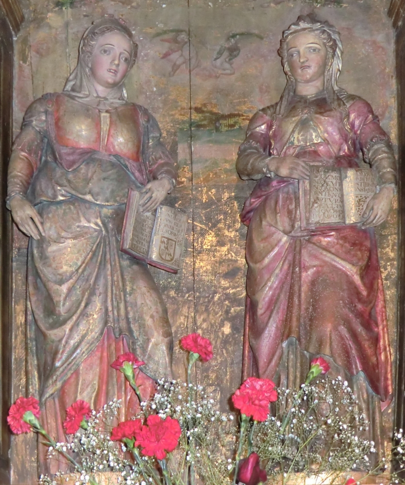Statuen am Altar in der Nunilo und Alodia geweihten Kapelle, 17. Jahrhundert, in der Kirche des Klosters San Salvador de Leyre