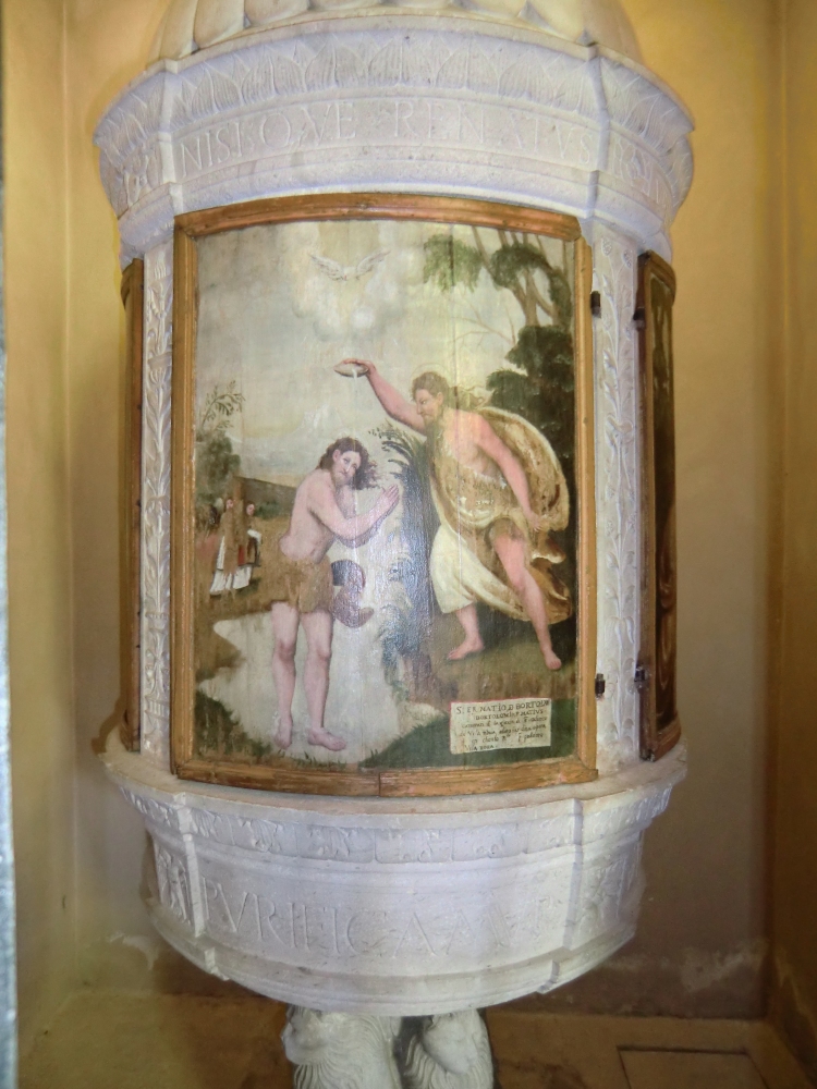 Taufstein an dem Oderich getauft wurde, in der Pfarrkirche in Villanova bei Pordenone