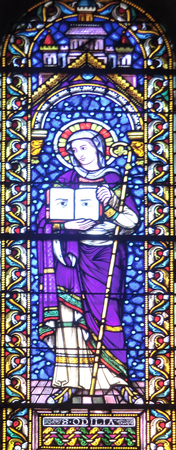 Glasfenster in der Kirche Ste Foy in Sélestat