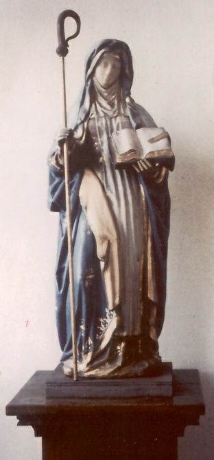 Statue, um 1500 in der neuen Kirche in Sainte-Olle