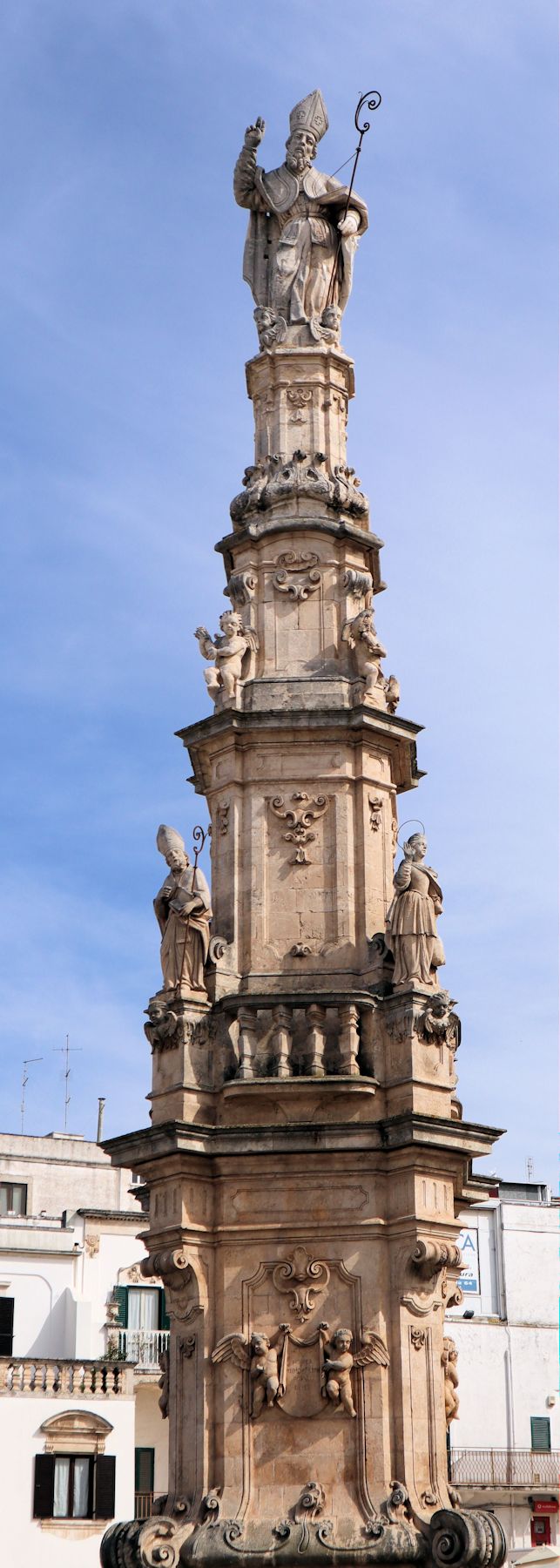 Giuseppe Greco: Denkmalsäule in Ostuni, 1756 bis 1771