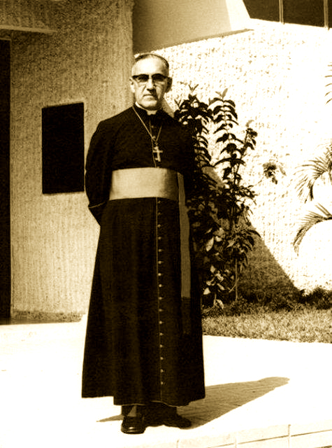 Oscar Romero als Erzbischof in Rom, wohl 1977