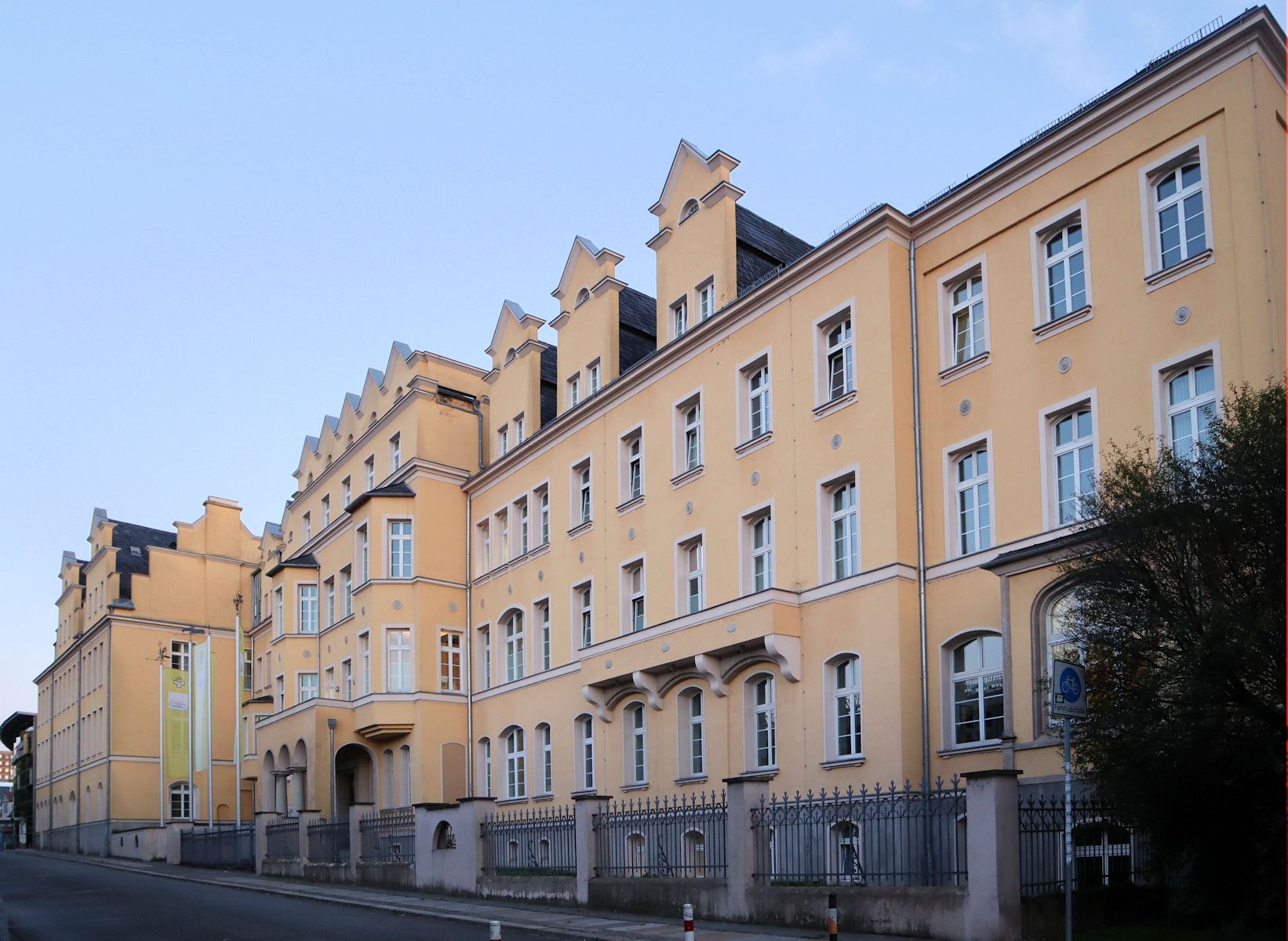 ehemaliges Bezirkskrankenhaus in Halle
