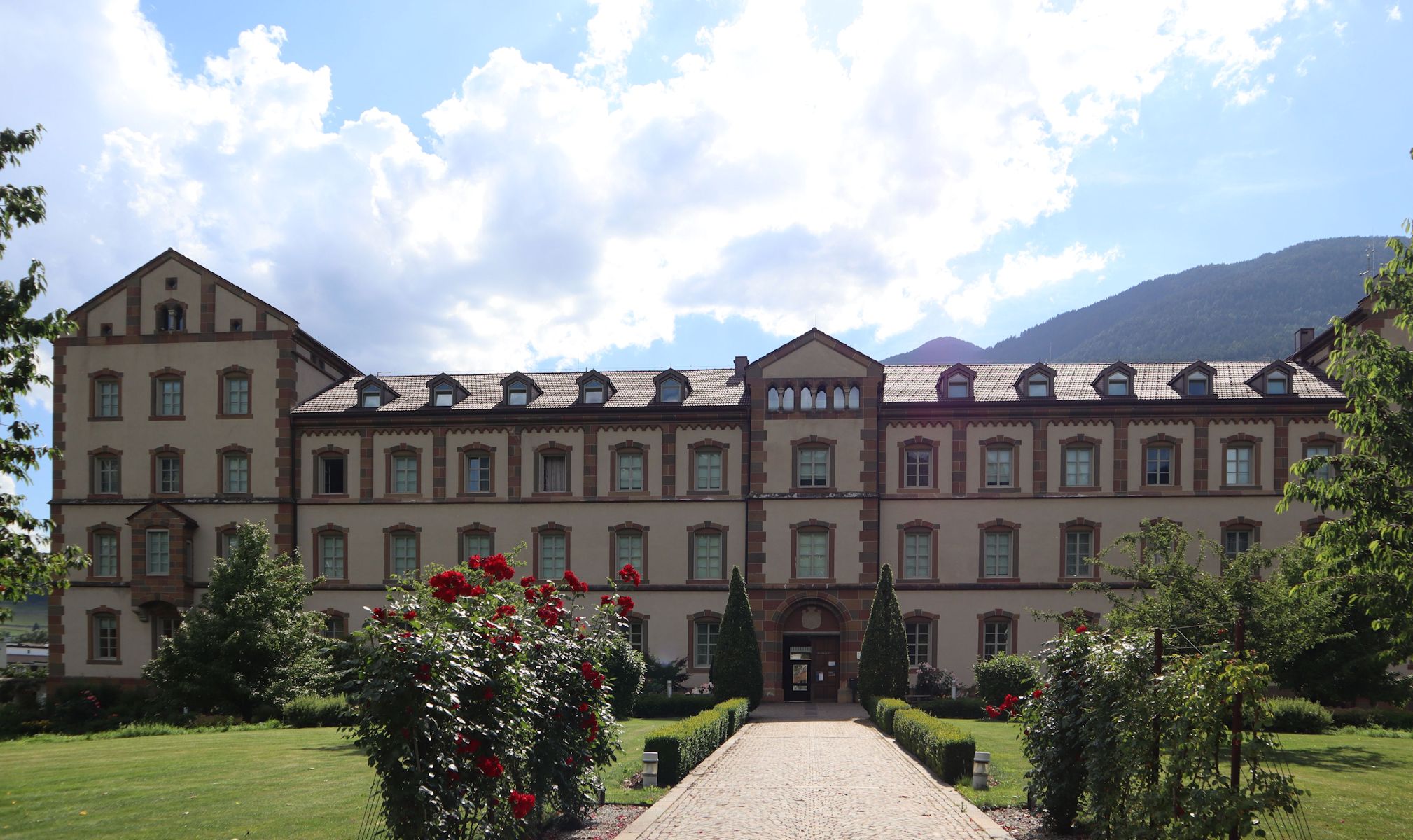 ehemals fürstbischöfliches k.u.k. Gymnasium Vinzentinum in Brixen, heute bischöfliches Institut