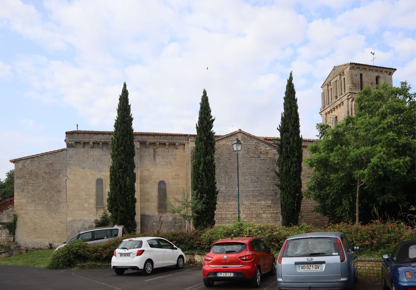 Pecinna geweihte Pfarrkirche in Sainte-Pezenne
