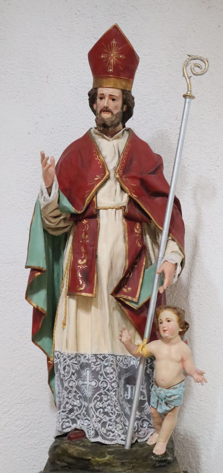 Statue in der Kathedrale in Corfinio