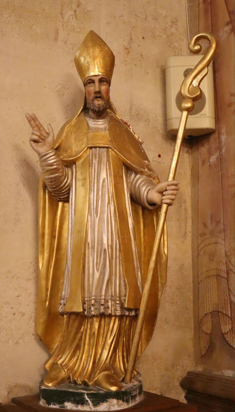 Statue in der Pfarrkirche in Bouliac