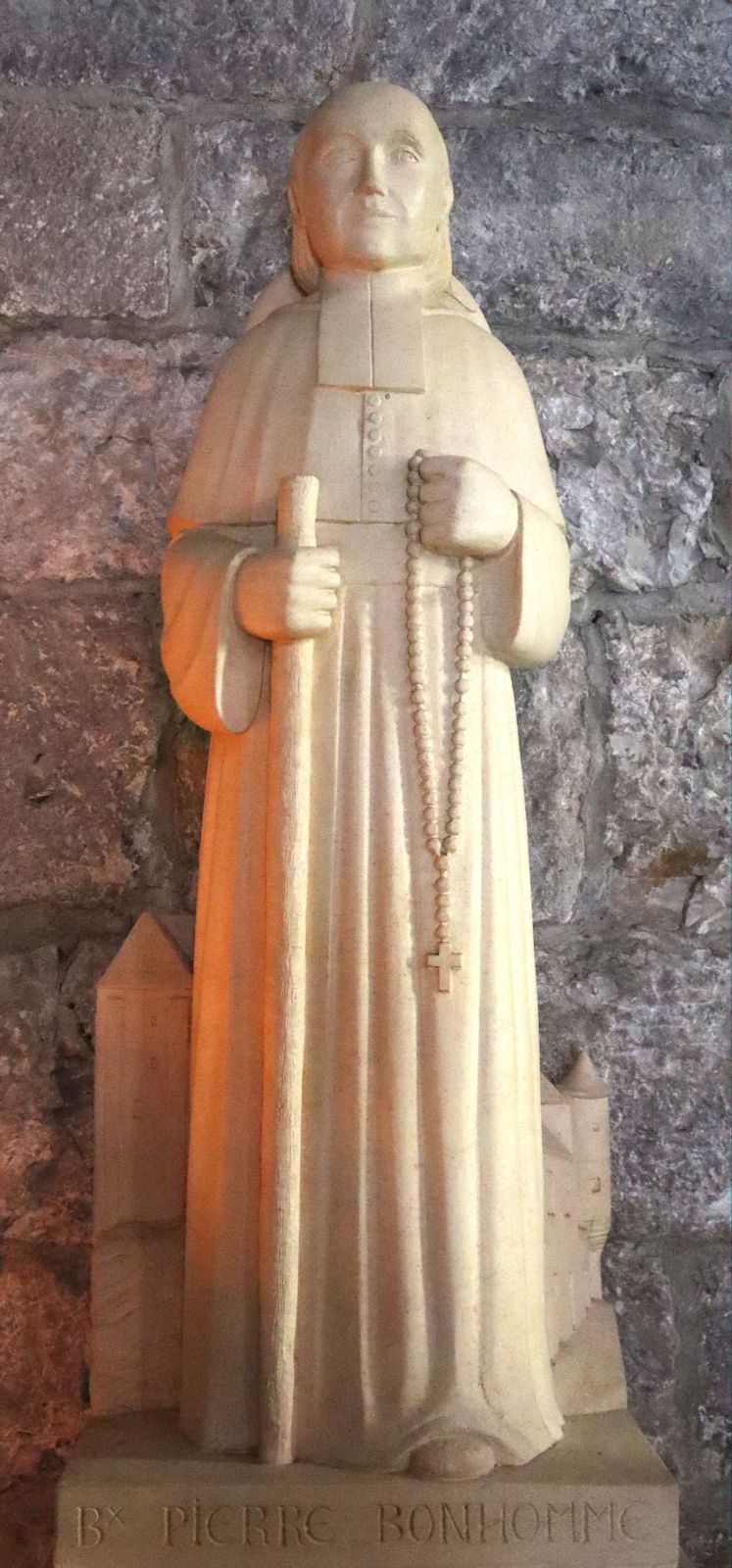 Statue in der Kirche Saint-Saveur im Wallfahrtsort Rocamadour