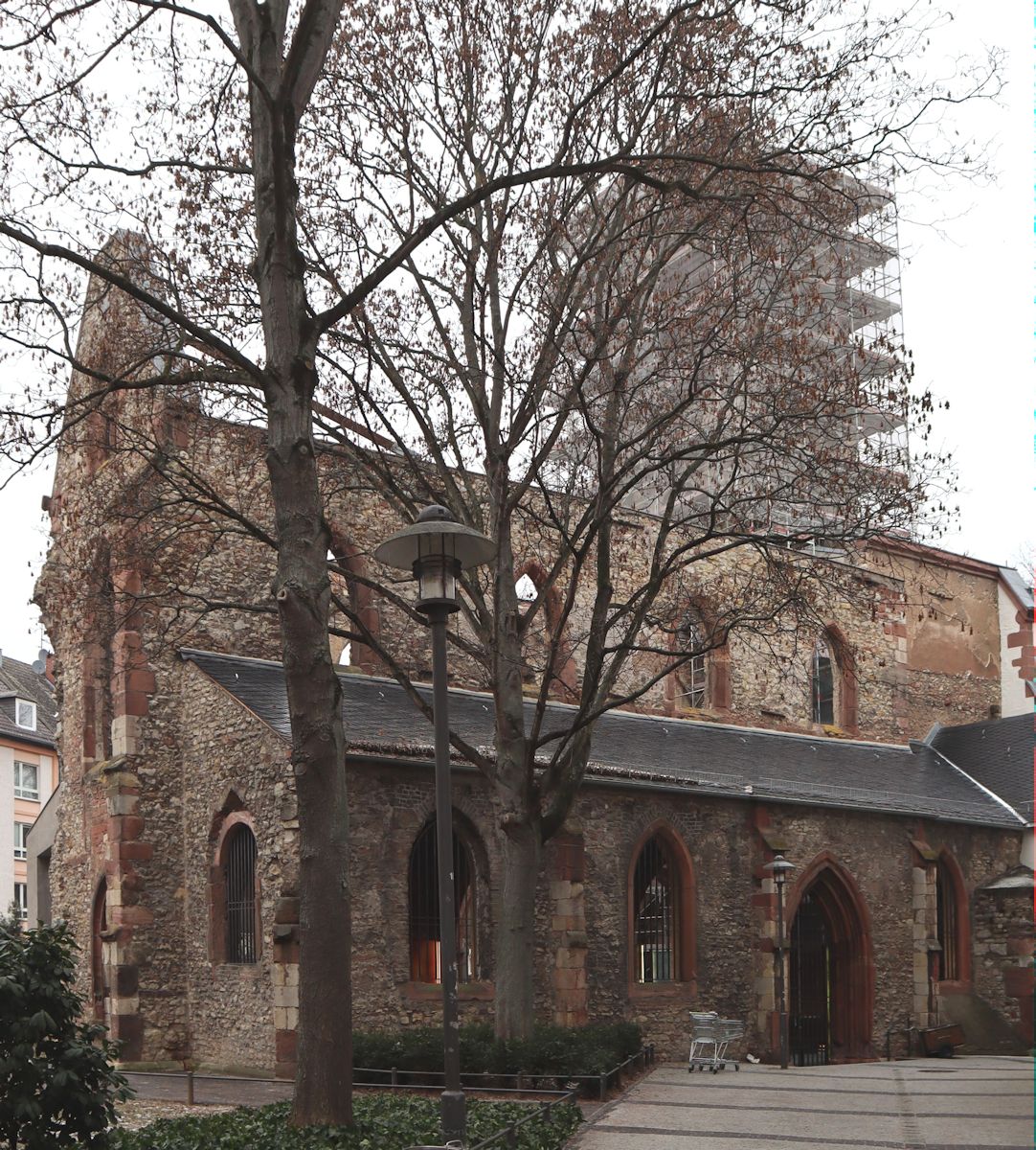 Kirche St. Christoph in Mainz, heute als Ruine und Mahnmal gegen Krieg erhalten