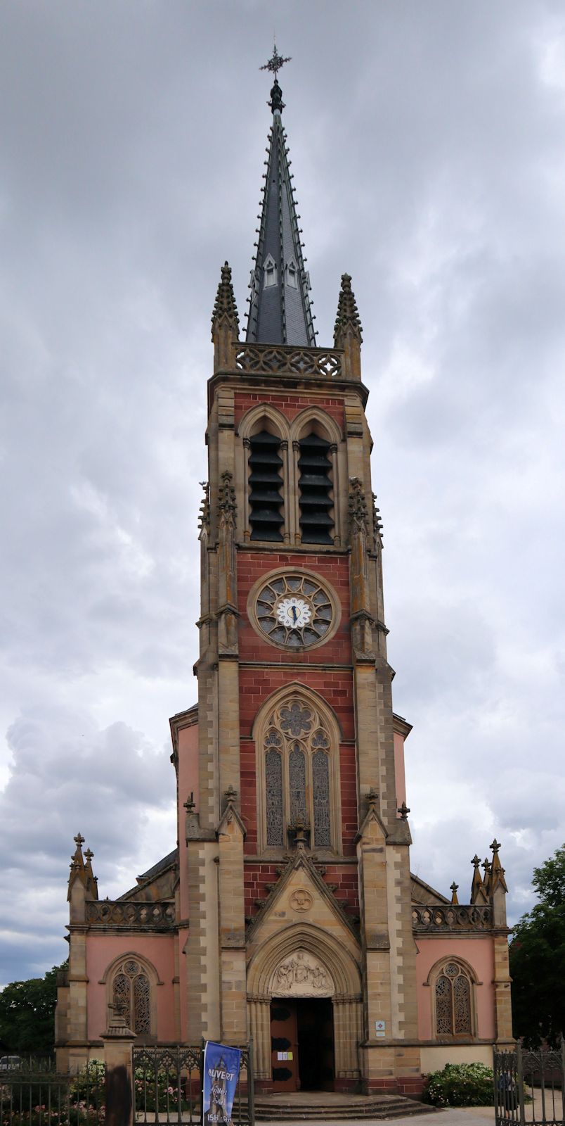Petrus Fourier geweihte Kirche in Mattaincourt