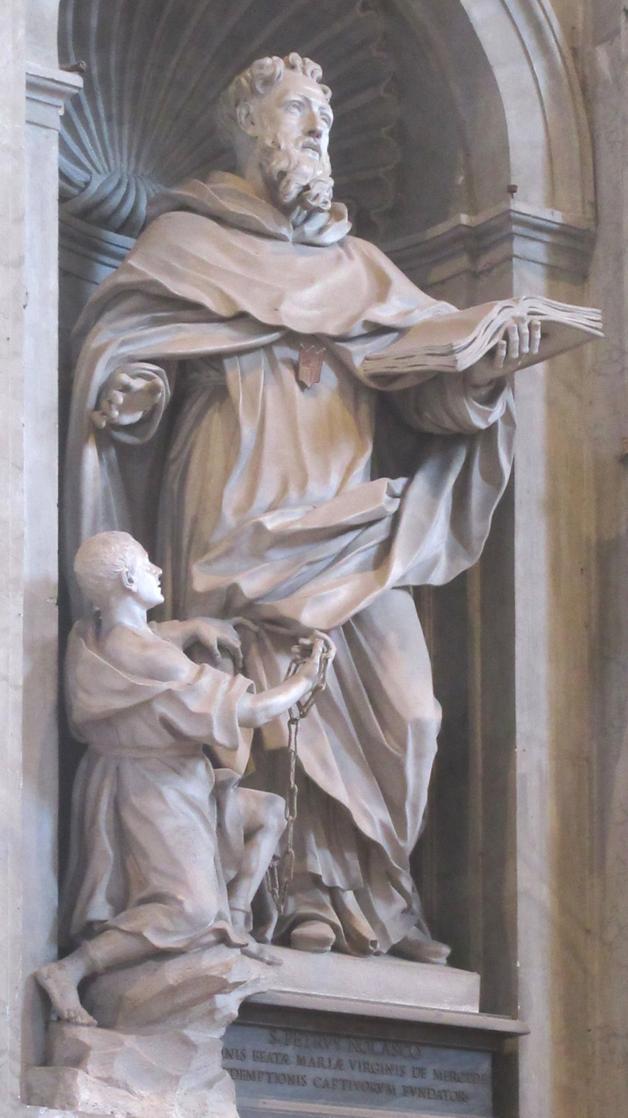 Statue im Petersdom in Rom