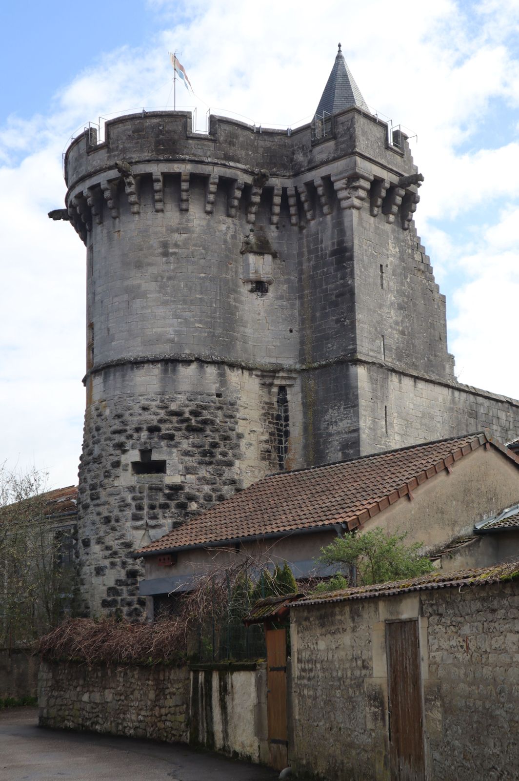 Tour Valéran, Reste der Burg in Ligny-en-Barrois