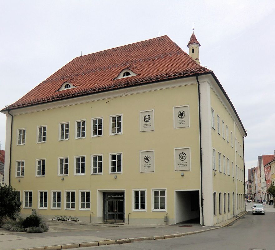 ehemaliges Jesuitengymnasium in Mindelheim