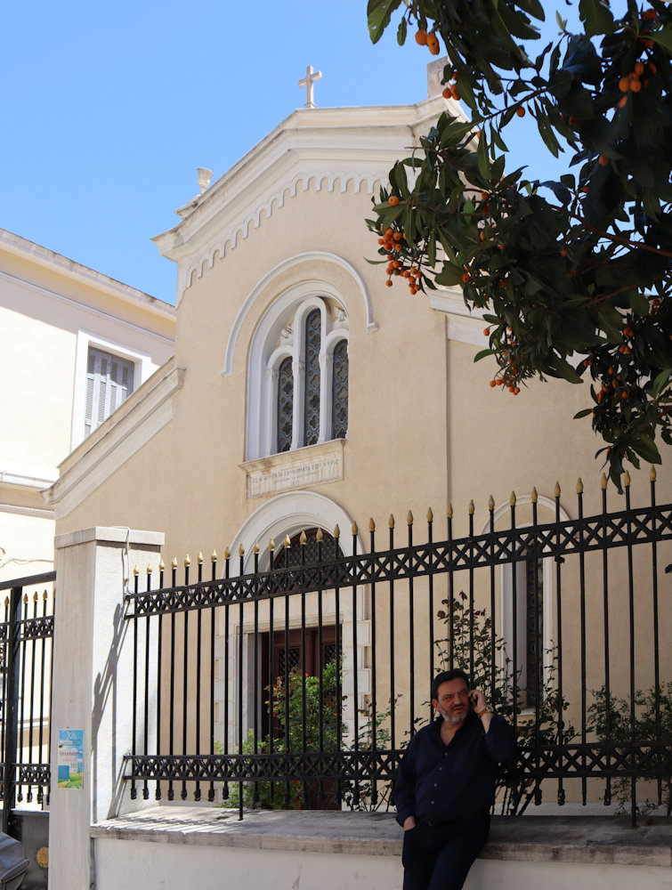 Kirche Agios Andreas, heute Kapelle der Residenz des Metropoliten, in der nach Philothea benannten Straße in Athen
