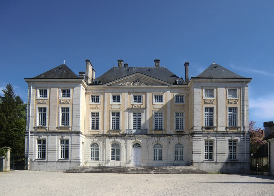 Bischofspalast in Belley, erbaut im 18. Jahrhundert, heute Bibliothek und kommunale Räume