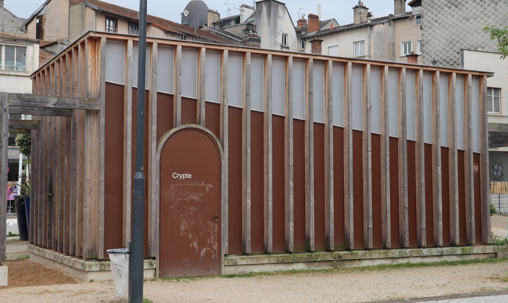 Eingang zur Krypta der Kirche des ehemaligen Klosters Saint-Martial in Limoges