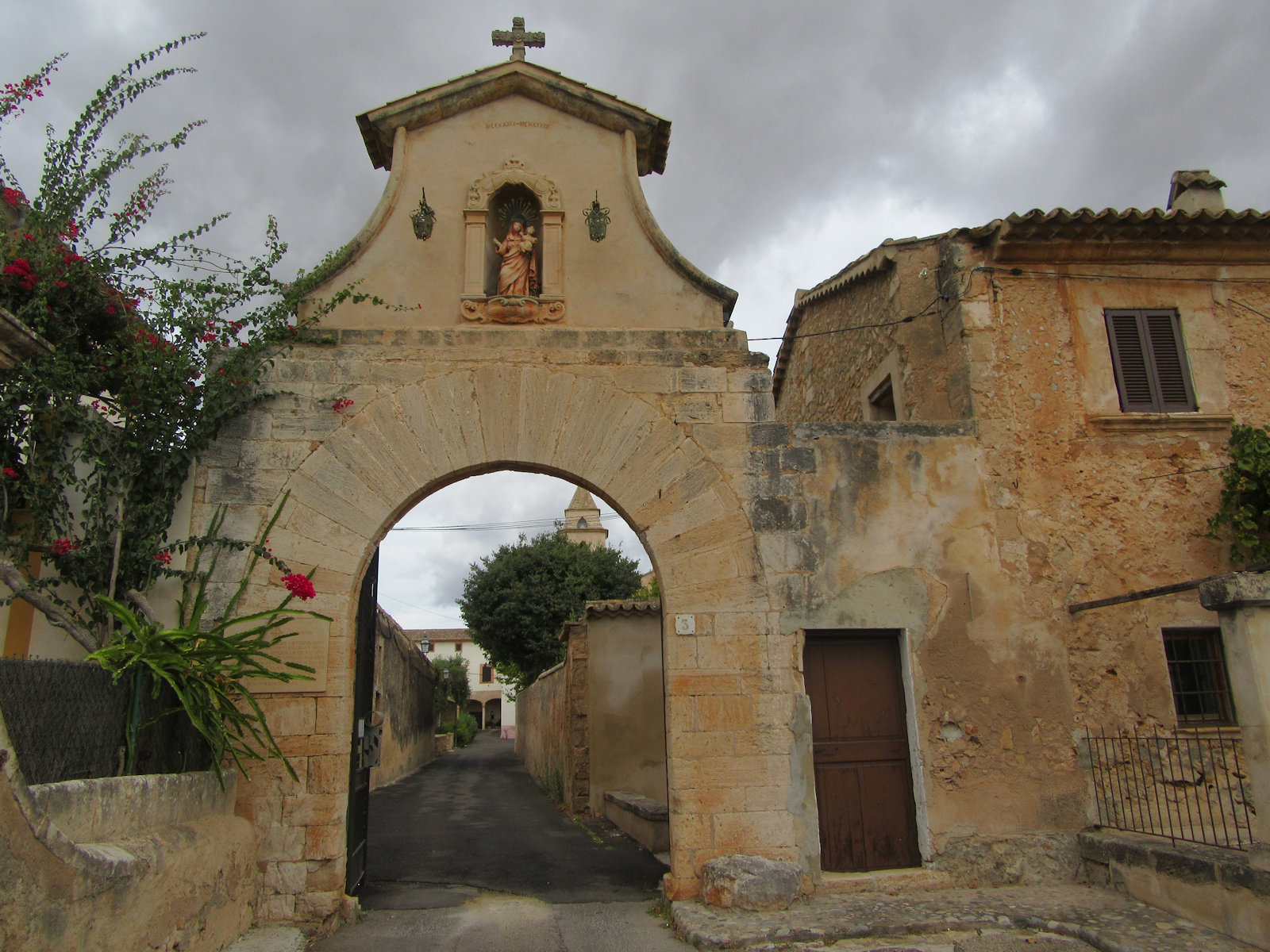 Eingang zum Kloster de la Real bei Palma