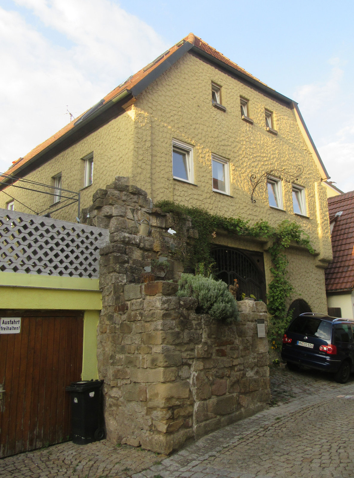 „Regisweindis-Pfründhaus” in Lauffen, wohl an der Stelle der damaligen Burg des Grafen Ernst