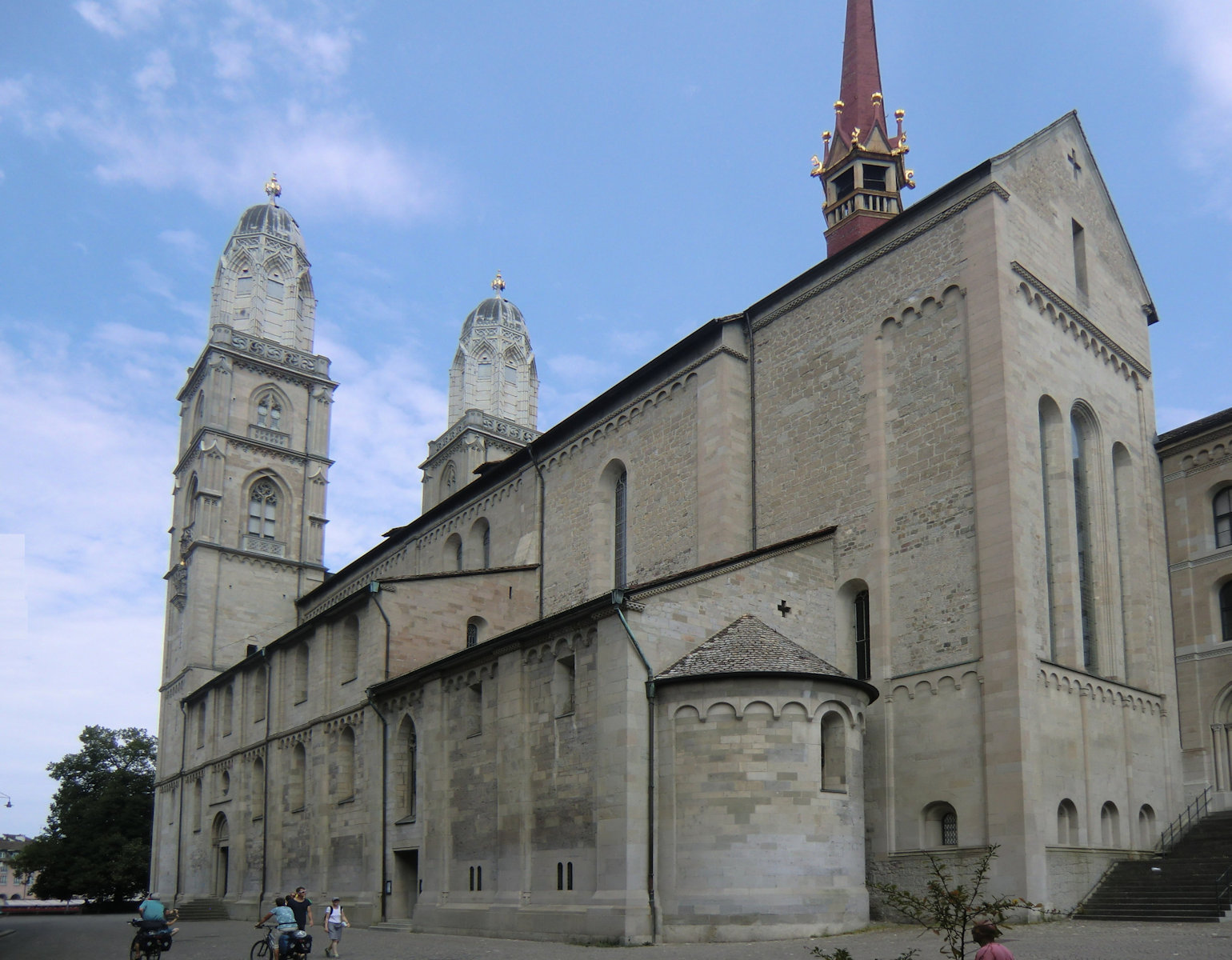 Großmünster in Zürich, der Überlieferung zufolge über der Stelle der Bestattung von Felix und Regula erbaut