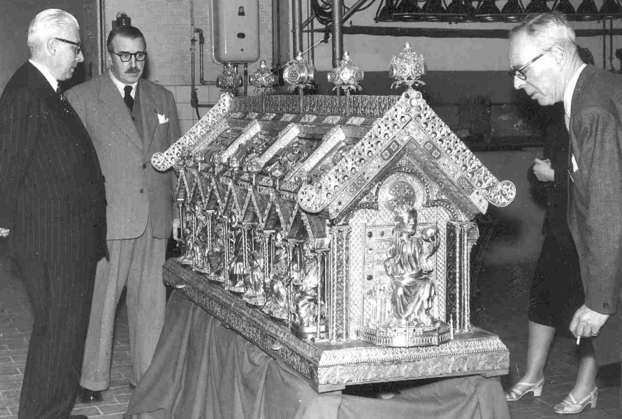 Remaclus-Schrein, 13. Jahrhundert, in der Kirche Saint-Remacle in Stablo - dem heutigen Stavelot -, hier während der Renovierung 1952/53