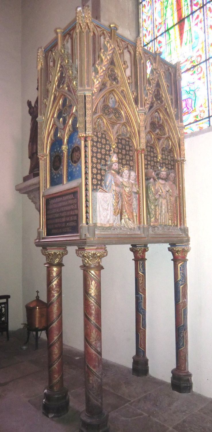 Richardis' Hochgrab, um 1350, in der Kirche des ehemaligen Klosters in Andlau