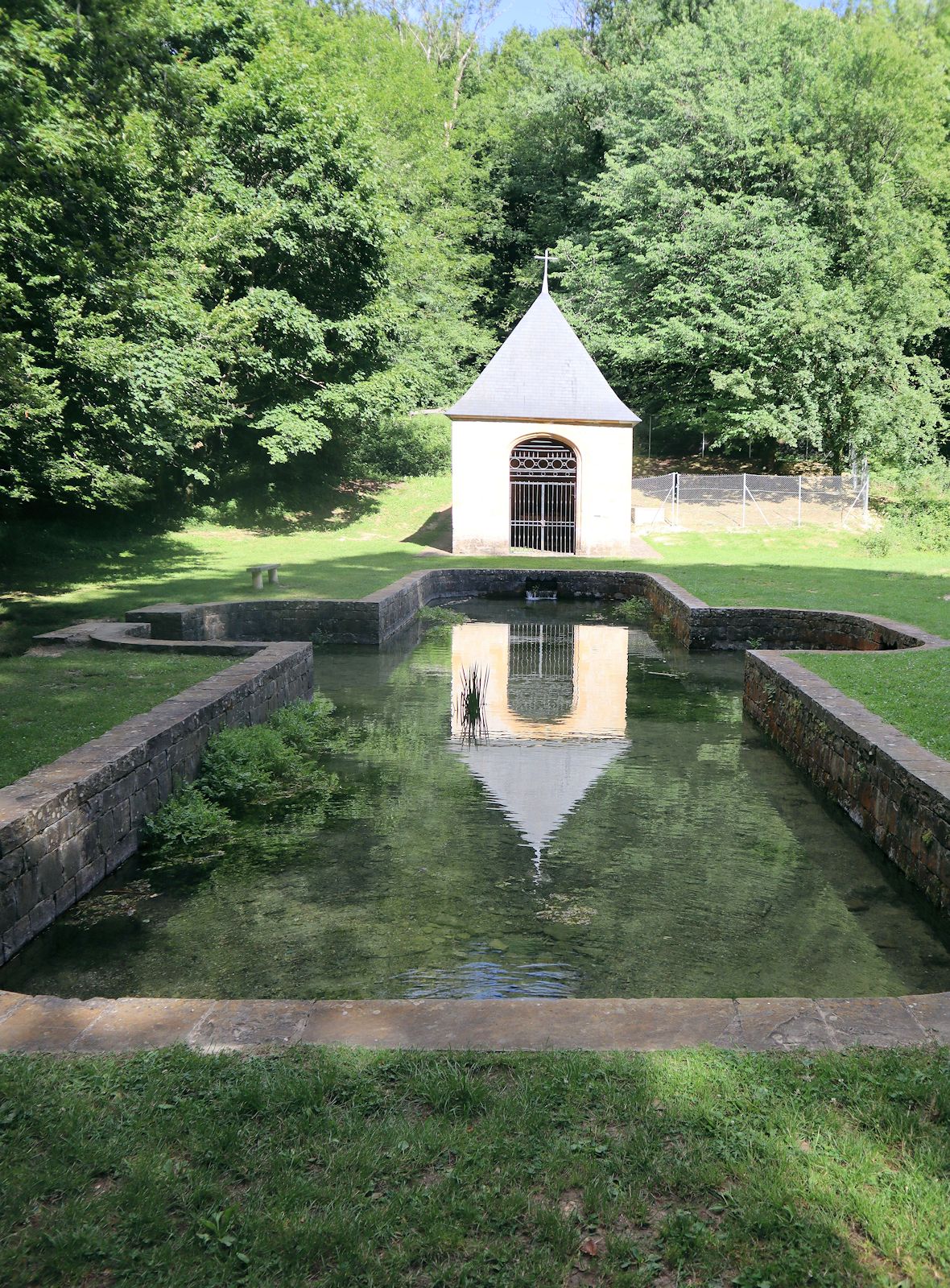 Kapelle unweit des Klosters in Élan