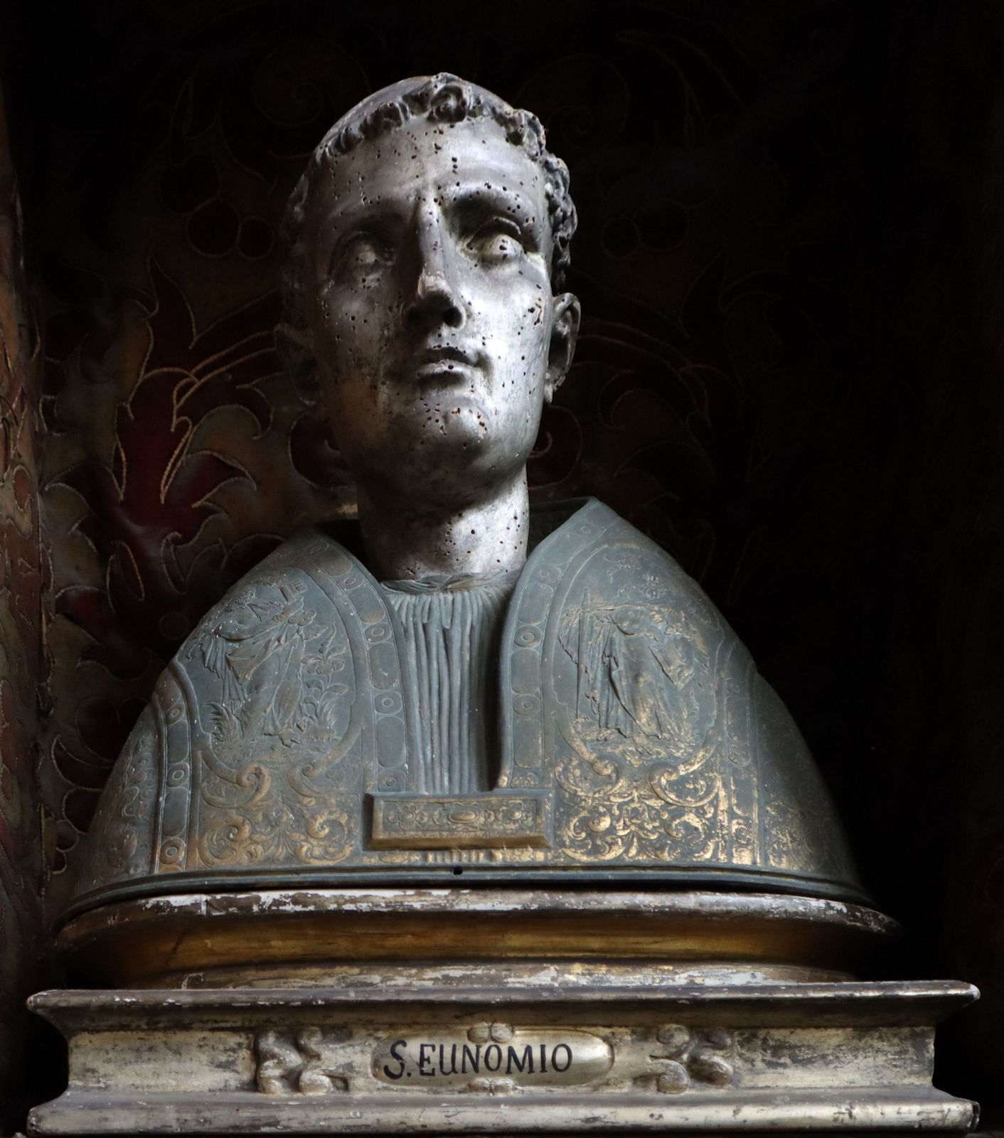 Eunomius' Reliquiar in der Kirche della Santissima Annunziata Maggiore in Neapel